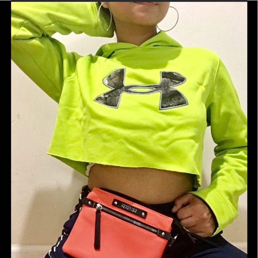 SALE UNDER ARMOUR Cute altered crop top HOODIE